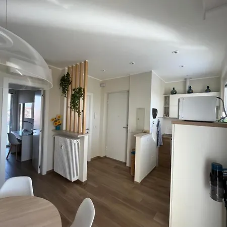 Apartamento Attico Gabri - Con Terrazzo Panoramico Vicino Al Centro *